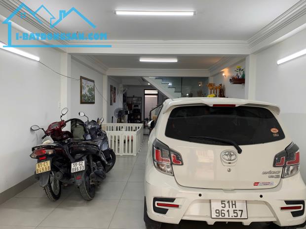 Bán nhà mặt tiền KDC Nam Long - Hà Huy Giáp, Q.12: 4,4 x 18, giá 7,5 tỷ.