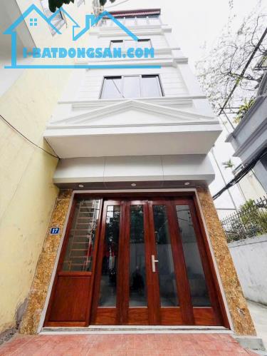 Bán nhà Phúc Đồng - Long Biên - Nhà dân xây chắc chắn - Lô góc - Ô tô vào nhà