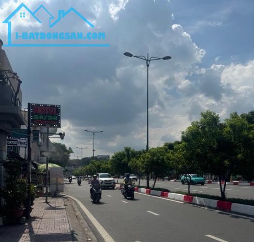 BÁN NHÀ MỚI 4 TẦNG SÁT MT PHẠM VĂN ĐỒNG, 60M², 4PN, SỔ VUÔNG ĐẸP, 8.98 TỶ TL