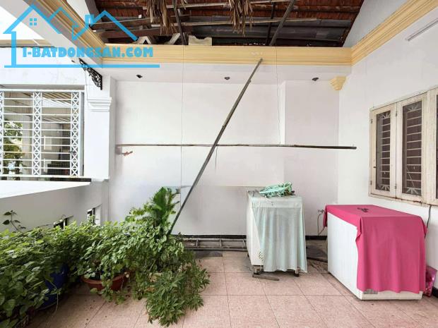 NHÀ HẺM XE TẢI 4 TẦNG THÍCH QUẢNG ĐỨC - 80m2 (4×20) - 16.5 TỶ