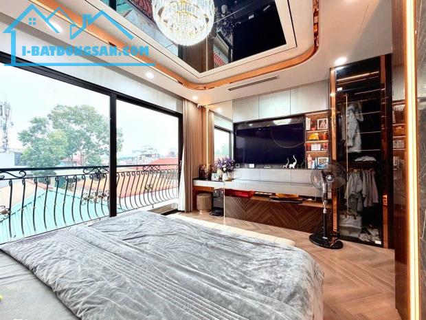 Bán Nhà 8 Tầng Siêu đẹp Phố Lò Đúc, Lô góc,50m2 Thang máy, 3 bước là Lò Đúc - Sổ vuông