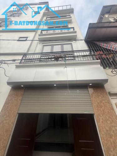 BÁN NHÀ LONG BIÊN – 5 TẦNG – THANG MÁY NHẬP KHẨU – GIÁ 12,75 TỶ - Diện tích 51m², mặt tiền