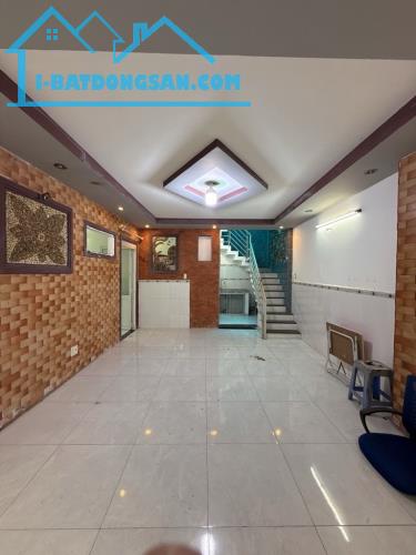 Bán Nhà - 2 Tầng - 68m2 - hẻm 6m thông - đường Miếu Gò Xoài - giá nhỉnh 3 tỷ !