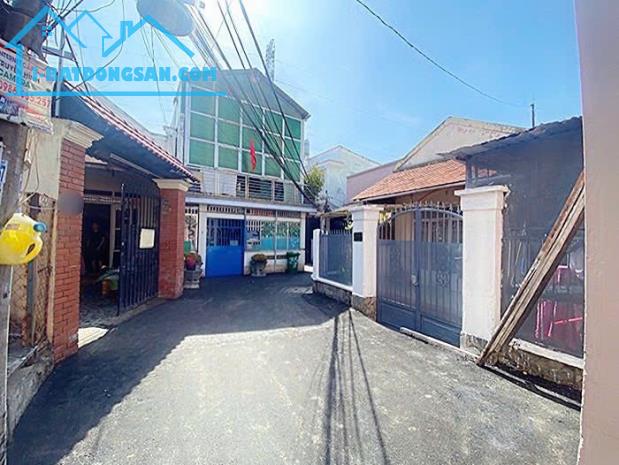 Bán Đất đường 79 Phước Long,gần Ngã 4 Bình Thái-Hẻm sạch sẽ,XD được 4 Tầng