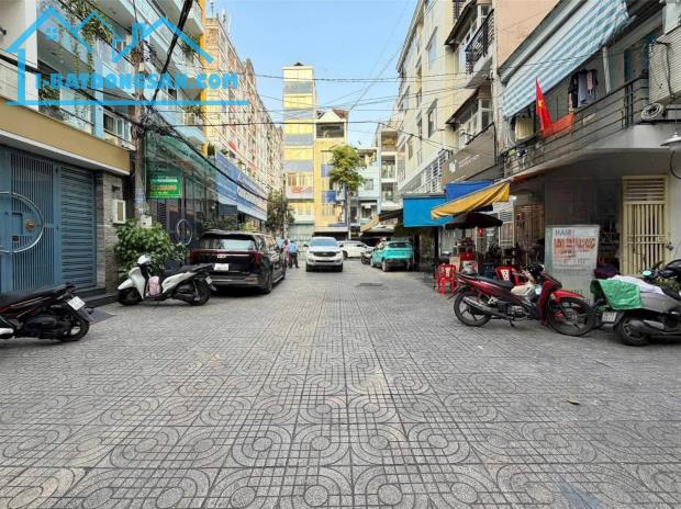 QUẬN 10 BA THÁNG HAI, HẺM THƯƠNG HIỆU 11M, 64M2, NGANG 4M, 7 TẦNG, 10 PN, CHỈ 17.5 TỶ/TL