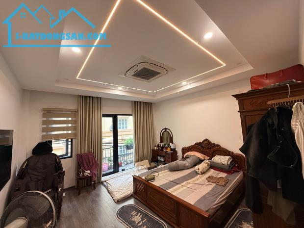 Nhà mặt ngõ 184 Đê Trần Khát Chân, 60m2 MT 4.6m, giá 15.6 tỷ có TL, 0985868893