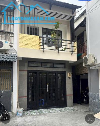 Bán nhà Lê Văn Sỹ, P.1, Tân Bình: 3,5 x 12, giá 6,9 tỷ.