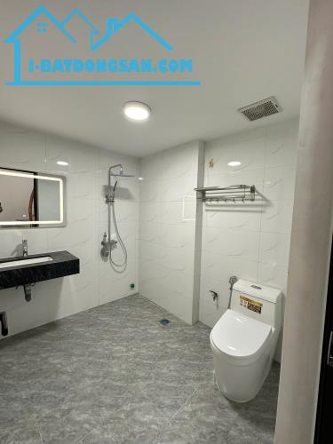 NHÀ ĐẸP 4 TẦNG- KHƯƠNG TRUNG – LÔ GÓC – Ô TÔ DỪNG ĐỖ 5m– Ở NGAY - 6.x TỶ