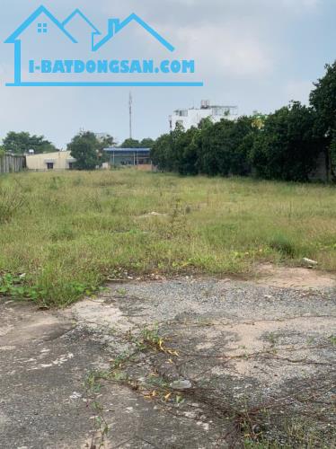 Bán đất 10.000m2 ngang 39m giá 190 tỷ Đường Tô Ký 12