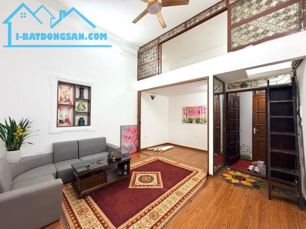 Phùng Hưng_Ngõ Trạm – Căn hộ HOMESTAY 50m chỉ 4.5 tỷ - NGÕ CHÍNH NÔNG RỘNG, NHÀ Ở NGAY, SĐ