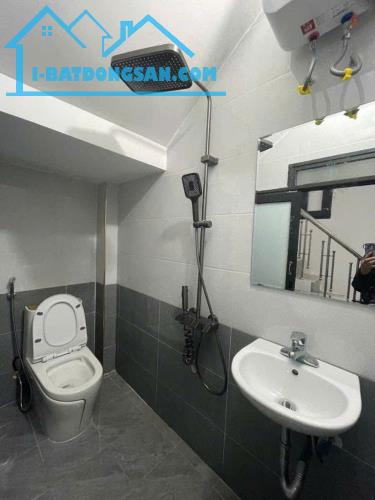 Chỉ cần 2 tỷ có ngay căn nhà đầy đủ tiện ích tại phố Bùi Xương Trạch