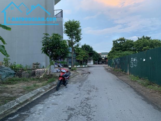 Nhỉnh 2 tỷ sở hữu lô đất 75m2 trung tâm xã Nội Bài, Hà Nội.