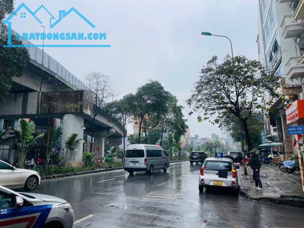 Bán Nhà Mặt Phố Yên Lãng Đống Đa 405m2-10T MT12m 1 SỔ 1 CHỦ 235 Tỷ Yên Lãng.
