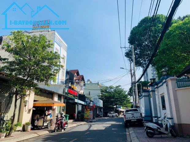 Bán đất mặt tiền đường số 8 Linh Trung, Thủ Đức, DT 222m2 (8,2 x 27) giá 23 tỷ