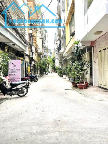 Bán nhà mặt ngõ Võng Thị, Tây Hồ, lô góc, ô tô vào nhà, ngõ thông kinh doanh. Giá 25.5 tỷ
