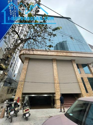 Bán tòa nhà Văn Phòng 10 tầng mặt phố Cầu Giấy Dt 255m2 Mt 15m. Gía 255 tỷ
