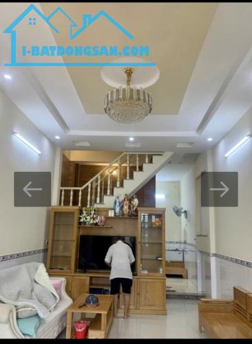 Bán gấp nhà 2 tầng 3 PN Trần Văn Mười chỉ 4 tỷ TL.