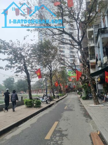 Hiếm phố Phạm Huy Thông 171m2, mặt tiền 11m ô tô tránh ngay Hồ Ngọc Khánh giá 91 tỷ
