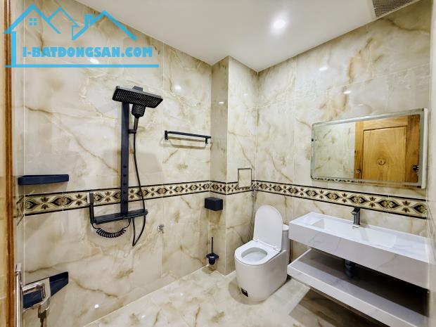 Bán Nhà Phố Full Nội Thất 5 Phòng Ngủ Có Thang Máy - KDT Thành Phố Cà Phê Trung Nguyên