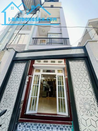 Nhà gần Parc Mall đường Phạm Thế Hiển, P4, Quận 8