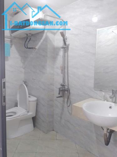 BÁN NHÀ TRUNG TÂM HAI BÀ TRƯNG, GẦN MẶT PHỐ, SÁT ĐƯỜNG Ô TÔ, 4 TẦNG NỘI THẤT ĐẸP.
