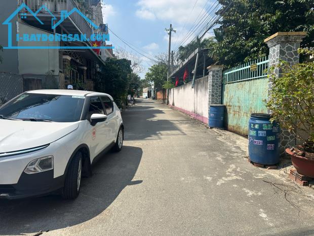 Bán đất 105m². LÔ GÓC, SHR đường xe hơi,gần chợ Tân Bình.giá đầu tư