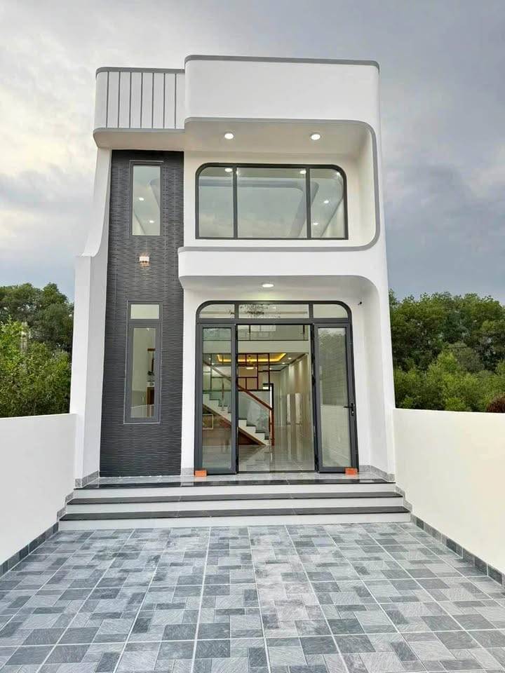 Bán nhà khu tái định cư 80m2, ngay chợ Bờ Ngựa, giá 1tỷ250