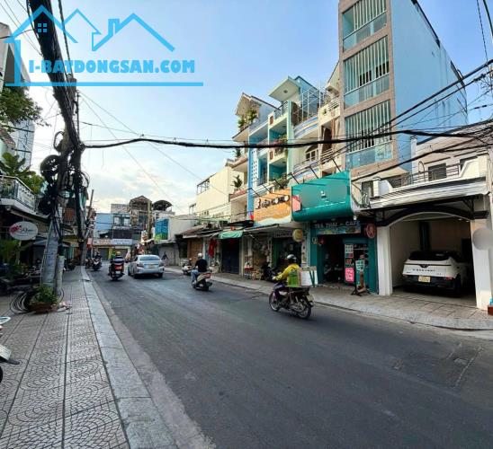 Siêu phẩm 2MT Nguyễn Đình Chiểu P4 Phú Nhuận 11.9 tỷ