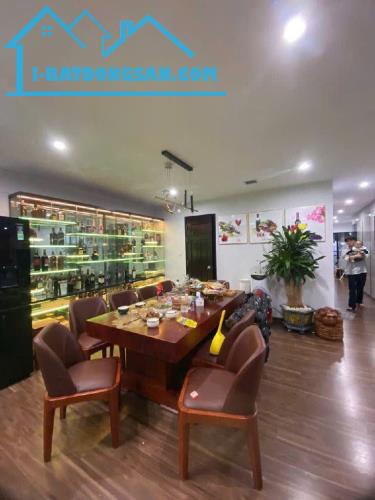 BÁN CĂN HỘ CHUNG CƯ PHẠM HUY THÔNG, GIẢNG VÕ, BA ĐÌNH 161M 11.8 TỶ