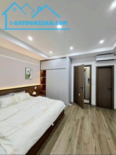 Hiếm phố Giang Văn Minh 40m2, 7T thang máy cực đẹp, MT4.8m Lô góc giá 12.9 tỷ
