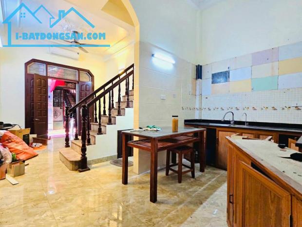 Nhà đẹp như mơ - Nguyễn Khánh Toàn - Cầu Giấy 36m2 MT 4M - 4T - hơn 8 tỷ