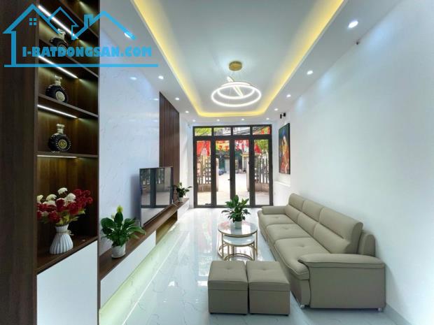MẶT NGÕ TOÀN THẮNG PHỐ KHÂM THIÊN-4 TẦNG-DT41M-MT3.4M GIÁ CHỈ 12.5 TỶ