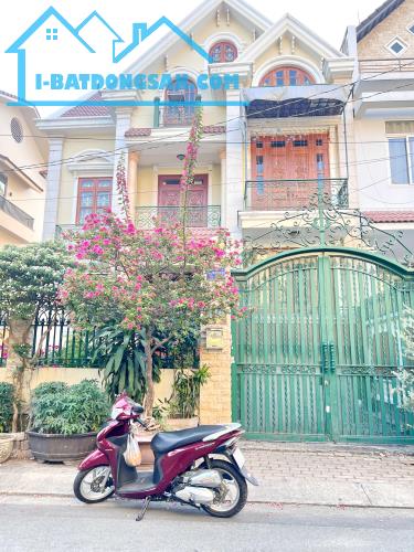 Bán Biệt Thự 3 lầu (12x20m) mặt tiền KDC Tân Quy Đông P.Tân Hưng Quận 7
