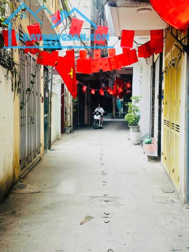 Siêu Phẩm Nhà Xây Mới Phố Kim Ngưu 45M2 5T Thang Máy MT 6.8M Ô Tô Đỗ Cửa Giá 13.5 Tỷ