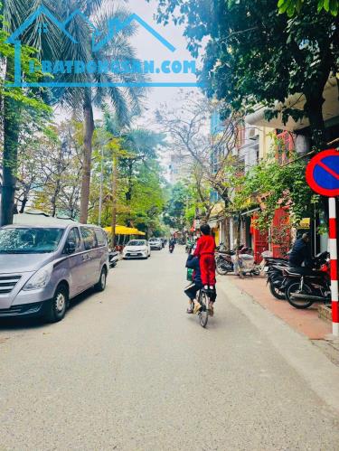 Siêu Vip! Mặt Hồ Phương Mai 130M2 9T Thang Máy Vỉa Hè Ô Tô Tránh Ở Kết Hợp VP Giá 66 Tỷ