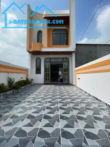 CHỈ 20M RA MT ĐƯỜNG NHỰA - Ô TÔ 7 CHỖ NGỦ TRONG NHÀ - NHÀ ĐẸP CHUẨN