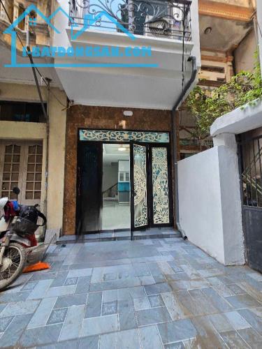 Bán Nhà Phố Võ Thị Sáu, gần hồ - 35m2 x 4 Tầng 3 ngủ, trước nhà 4m - Sổ vuông đẹp