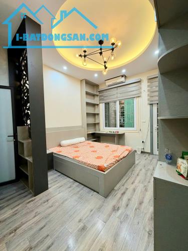 Hiếm Đẹp phố Xuân Diệu 28m2, mặt tiền 3.8m chỉ 15m ra ô tô giá 9 tỷ gần Hồ Tây