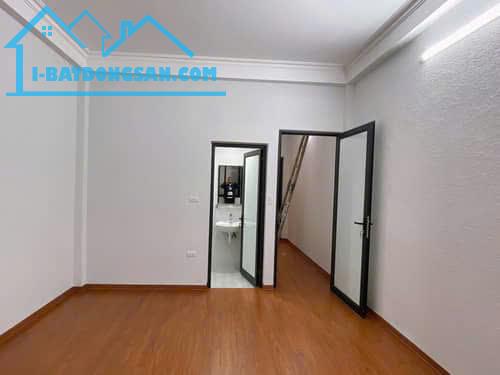 Bán nhà tại phố Đặng Thùy Trâm – 67m2 –5 Tầng - Đường ô tô – Hai mặt tiền – 24 tỷ .