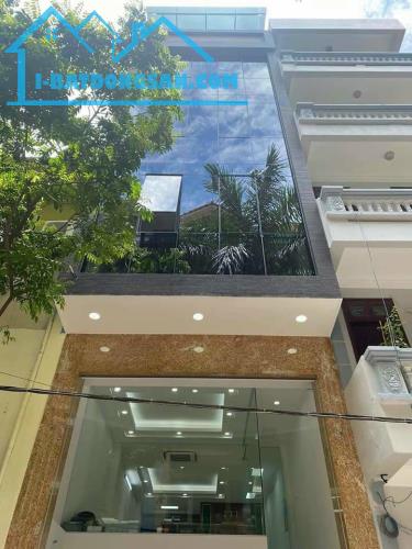 Bán nhà mặt phố Khương Đình, Thanh Xuân. Dt 98 m2 x 7 Tầng. Giá 58 tỷ KD, VP cho thuê.