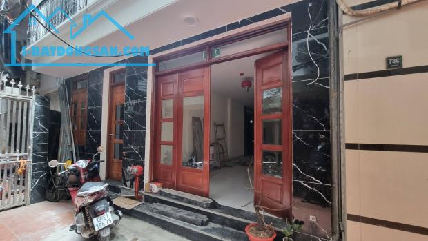 NHÀ ĐẸP PHỐ TRÍCH SÀI – GẦN HỒ TÂY – 5 TẦNG 6 PHÒNG – KHU VỰC SỐNG ĐÁNG GIÁ