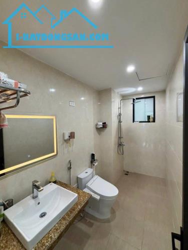 CĂN NHÀ HIẾM QUANH HỒ TÂY – PHỐ NHẬT CHIÊU – 6 PHÒNG – TIỆN ÍCH NGẬP TRÀN