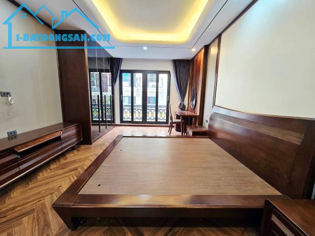 PHÂN LÔ PHỐ TÔN THẤT THIỆP Ô TÔ ĐỖ CỬA 10M RA PHỐ 35M2 - 6 TẦNG - 3.5M MT - CHỈ 17 TỶ HIẾM