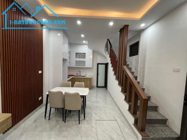 NHÀ 5 TẦNG PHỐ VĂN TRƯƠNG.NHÀ ĐẸP FULL NỘI THẤT-DT30M-MT 7M GIÁ CHỈ 9.9 TỶ