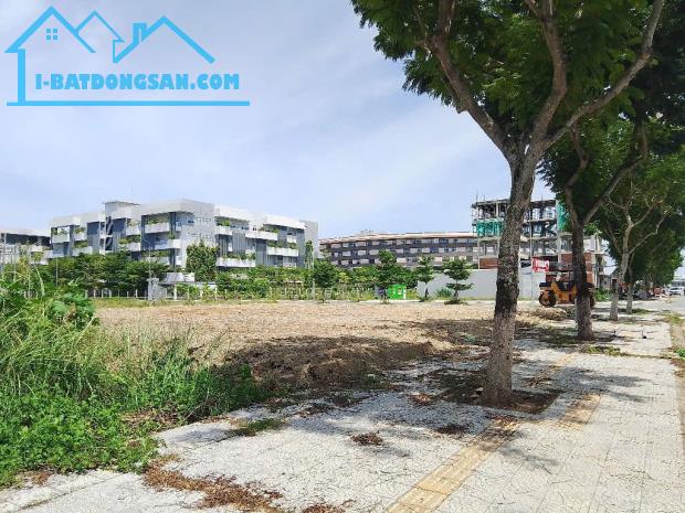 Mặt Tiền Nam Kỳ Khởi Nghĩa - Dt Lớn 270m2 - Ngang 12m - Có Dòng Tiền 30tr/Th - Giá Đầu tư