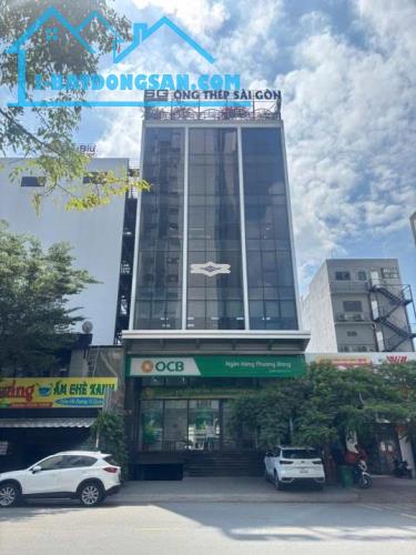 Bán toà nhà 130 tỷ, 10.5x18m hầm 7 tấm, mặt tiền đường Tạ Hiện, Thủ Đức