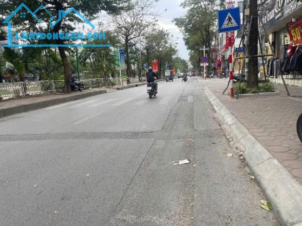 PHỐ KIM GIANG ANH CHỊ TÔI CẦN BÁN CĂN NHÀ 35,8M2 LÔ GÓC, MẶT NGÕ THÔNG GIÁ NHỈNH 8 TỶ