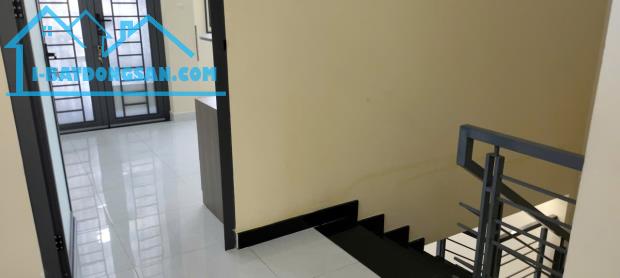 bán nhà sổ hồng riêng 1 trệt 1 lầu đường xe hơi 1/Tân Xuân 1, Tân Xuân, xã Hóc Môn