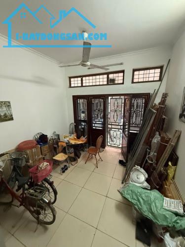 🔥 Nguyễn Chí Thanh, Ôtô Đỗ Cửa, Ngõ Thông K/Doanh, Gần Viện Nhi, DT 30m2, 4 Tầng, MT 4.3m