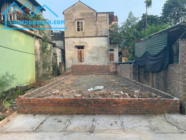 😂 41,7M² LÔ GÓC NHỎ NHƯNG “CÓ VÕ” – TRỤC CHÍNH PHÚ NGHĨA, GIÁ CỰC RẺ
